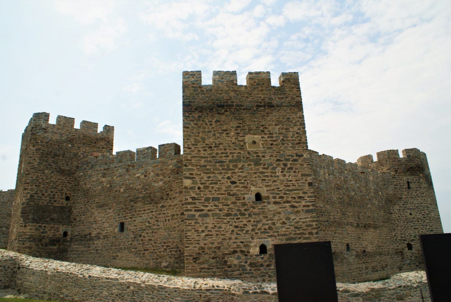 Ramska tvrđava spolja © According to Kristina