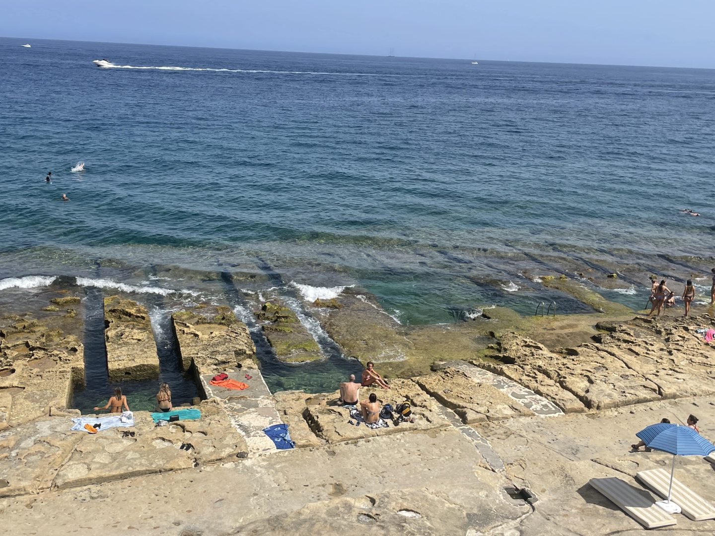 Fond Adir plaža @ According to Kristina